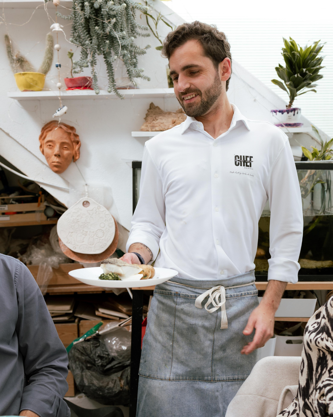 Chef Rodrigo em ação